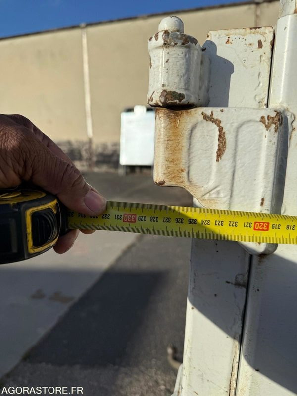 BENNE AMOVIBLE GRILLAGEE - Furgoneta basculante: foto 5 BENNE AMOVIBLE GRILLAGEE - Furgoneta basculante: foto 5