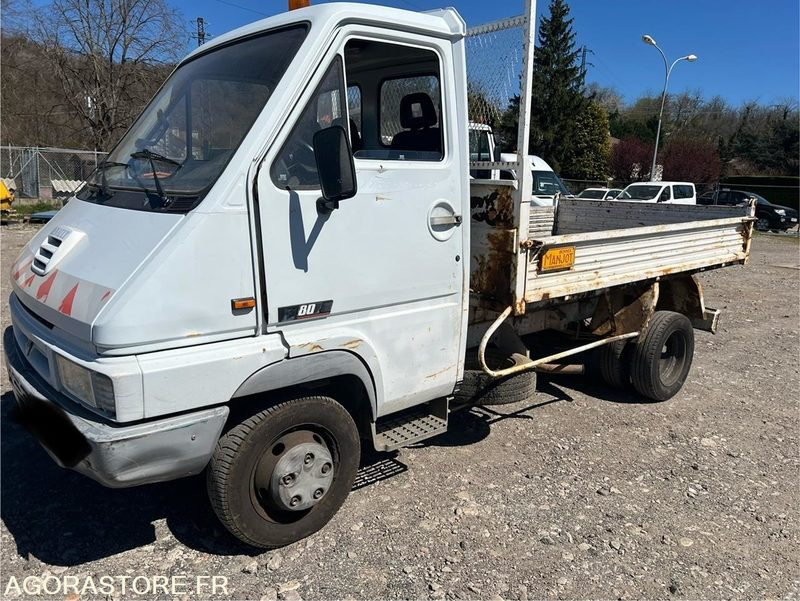 BENNE RENAULT B80 - 1995 - 125 800 KM - Furgoneta basculante: foto 4 BENNE RENAULT B80 - 1995 - 125 800 KM - Furgoneta basculante: foto 4