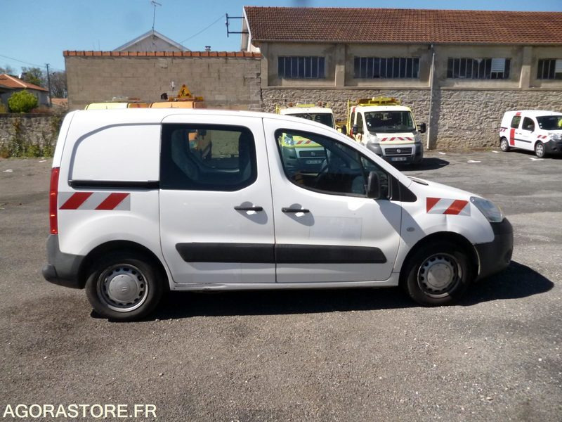 BERLINGO 1.6HDI 3 PLACES - Furgoneta pequeña: foto 4 BERLINGO 1.6HDI 3 PLACES - Furgoneta pequeña: foto 4