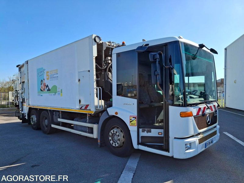 BOM Mercedes Econic 243135 kms 2013 - CX-094-MW - Camión de basura: foto 3 BOM Mercedes Econic 243135 kms 2013 - CX-094-MW - Camión de basura: foto 3