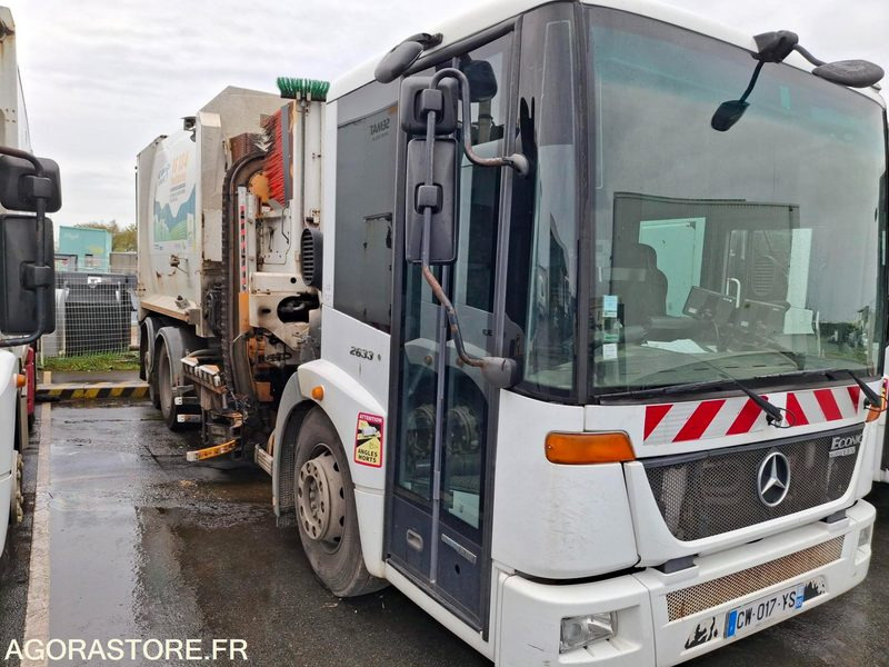 BOM Mercedes Econic 256043 kms 2013 - CW-017-YS - Camión de basura: foto 1 BOM Mercedes Econic 256043 kms 2013 - CW-017-YS - Camión de basura: foto 1