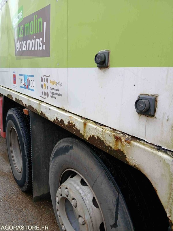 BOM VOLVO 26T - Camión de basura: foto 3 BOM VOLVO 26T - Camión de basura: foto 3
