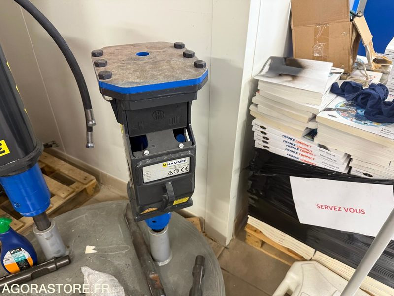 BRH HAMMER SB 70 Pelles de 500kg - 1.6T NEUF - Martillo hidráulico: foto 1 BRH HAMMER SB 70 Pelles de 500kg - 1.6T NEUF - Martillo hidráulico: foto 1