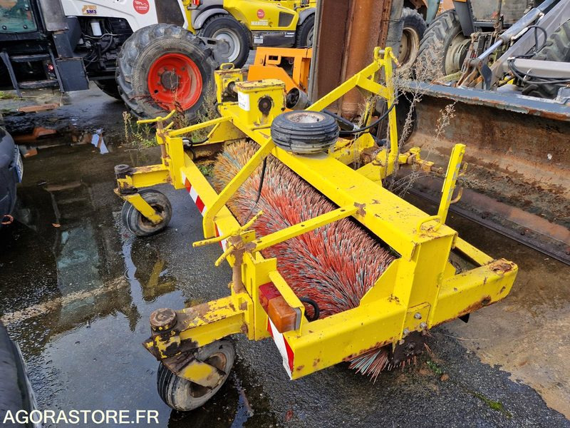 Balayeuse Mathieu 7239S - 1967 - Barredora vial: foto 2 Balayeuse Mathieu 7239S - 1967 - Barredora vial: foto 2