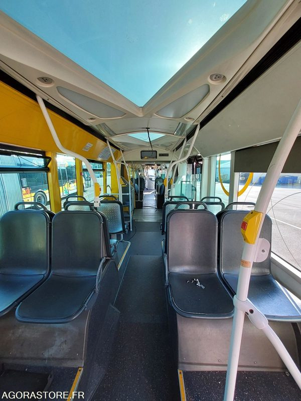Bus HEULIEZ GX 427 AG842LZ 370 - Autobús articulado: foto 4 Bus HEULIEZ GX 427 AG842LZ 370 - Autobús articulado: foto 4