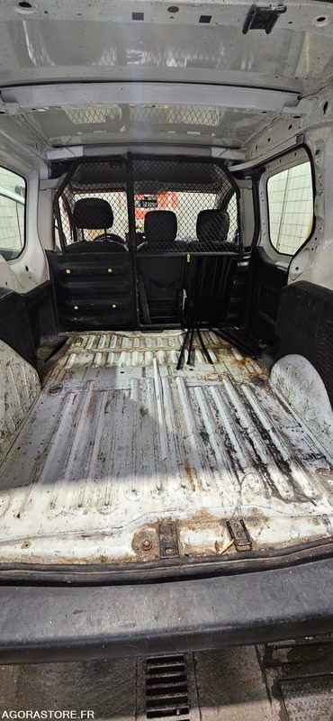 CITROEN BERLINGO ED119VR - Furgoneta pequeña: foto 4 CITROEN BERLINGO ED119VR - Furgoneta pequeña: foto 4