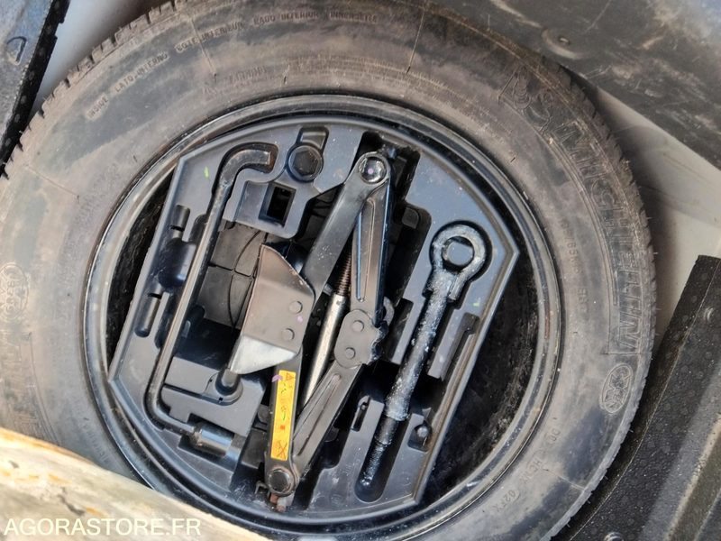 CITROEN C3 II 1.6 HDi 92 cv _ CX-918-XR - Coche: foto 5 CITROEN C3 II 1.6 HDi 92 cv _ CX-918-XR - Coche: foto 5