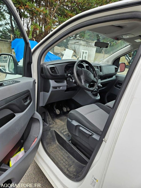 CITROEN JUMPY SPACE TOURER  9 places 240051 kms ANNÉE 2019 - Minibús, Furgoneta de pasajeros: foto 5 CITROEN JUMPY SPACE TOURER  9 places 240051 kms ANNÉE 2019 - Minibús, Furgoneta de pasajeros: foto 5