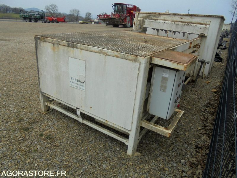COMPACTEUR DECHET - PRESSOR AN 2006 - Herramienta/ Equipo: foto 2 COMPACTEUR DECHET - PRESSOR AN 2006 - Herramienta/ Equipo: foto 2