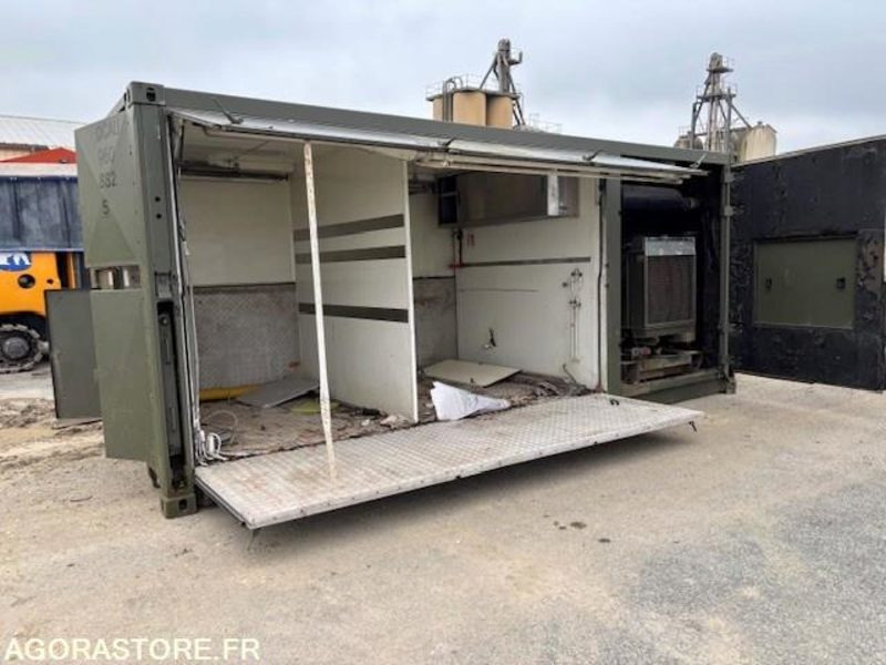 CONTENEUR AMPLIROLL 20 PIEDS AMENAGE AVEC GROUPE ELECTROGENE 130 KVA - Camión multibasculante: foto 1 CONTENEUR AMPLIROLL 20 PIEDS AMENAGE AVEC GROUPE ELECTROGENE 130 KVA - Camión multibasculante: foto 1