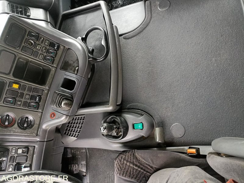 Cabeza tractora Scania 124l 2003 789689km: foto 17