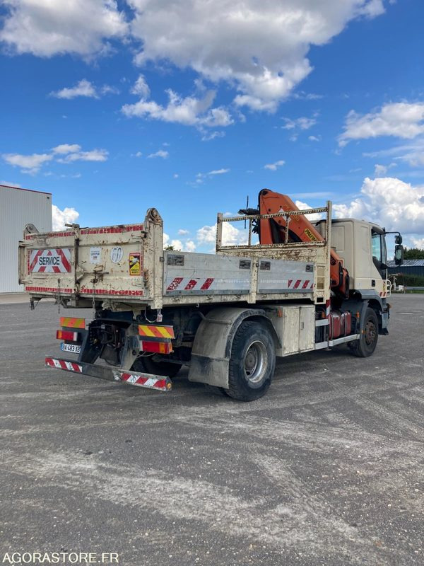 CAMION BENNE 4x2 IVECO TRAKKER 190T44 + GRUE PK15500 - Année 2006 - 391 000 km - Camión: foto 5 CAMION BENNE 4x2 IVECO TRAKKER 190T44 + GRUE PK15500 - Année 2006 - 391 000 km - Camión: foto 5