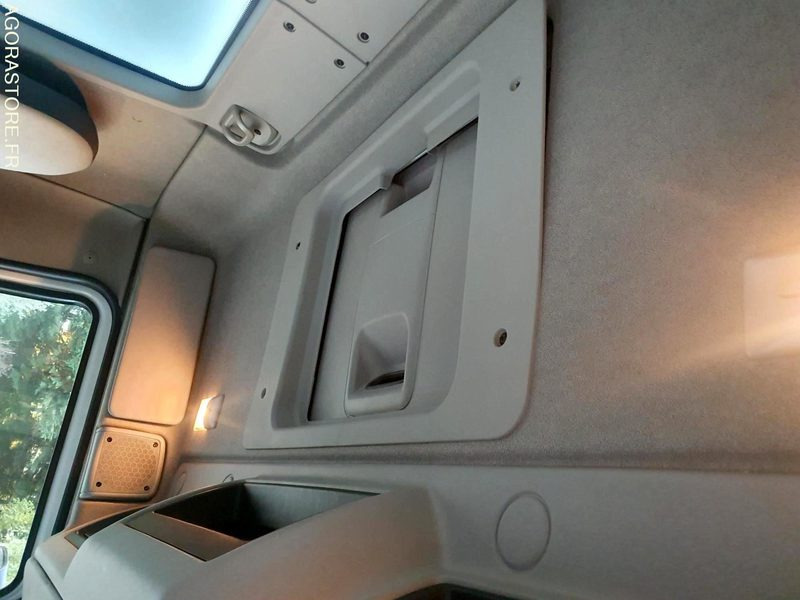 Camión CAMION PORTEUR RENAULT ATELIER ET BASE DE VIE: foto 15 Camión CAMION PORTEUR RENAULT ATELIER ET BASE DE VIE: foto 15