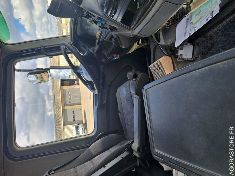 Camion 8x4 Actros Mercedes - 1995 - 463089kms - MF539 - Camión: foto 5 Camion 8x4 Actros Mercedes - 1995 - 463089kms - MF539 - Camión: foto 5