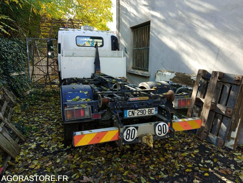 ISUZU - 2012 - 76617kms - Camión: foto 1 ISUZU - 2012 - 76617kms - Camión: foto 1