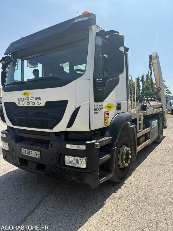 IVECO STRALIS MULTIBENNE 4x2 - 2015 / 60660KM - Camión: foto 2 IVECO STRALIS MULTIBENNE 4x2 - 2015 / 60660KM - Camión: foto 2