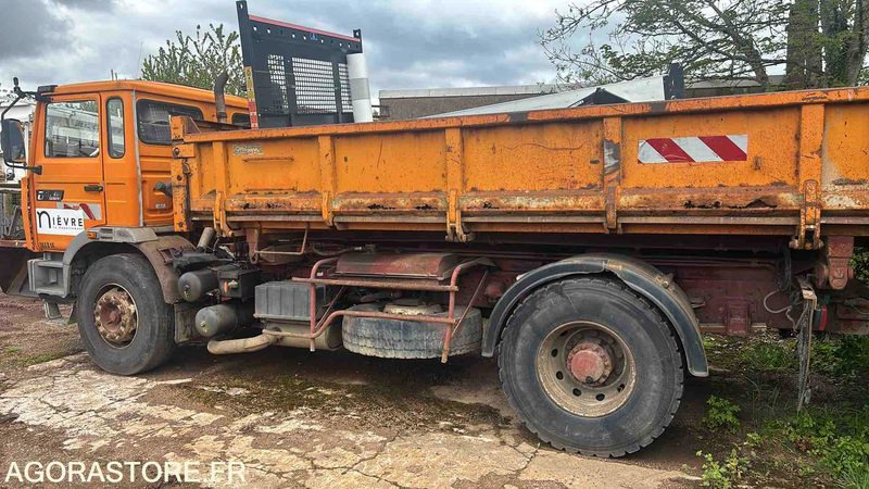 RENAULT CAM G270 19SC C 19 T -1995 - 298790kms - Camión: foto 3 RENAULT CAM G270 19SC C 19 T -1995 - 298790kms - Camión: foto 3
