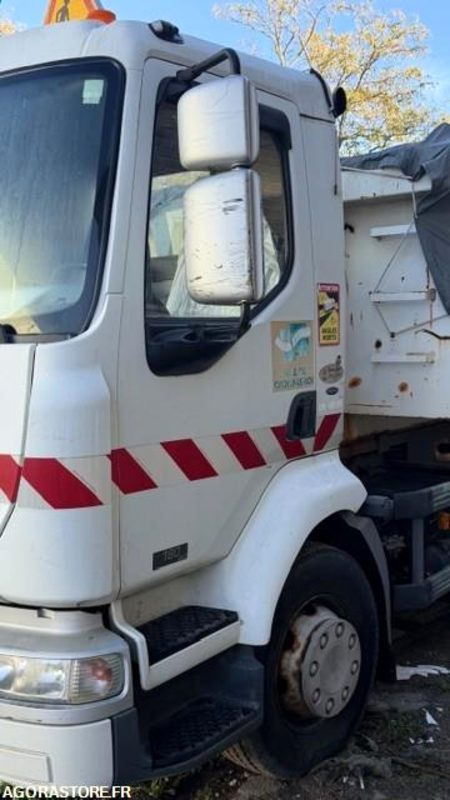 RENAULT MIDLUM BEN/AMO AVEC SALEUSE - Camión: foto 2 RENAULT MIDLUM BEN/AMO AVEC SALEUSE - Camión: foto 2