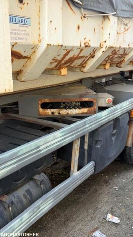 RENAULT MIDLUM BEN/AMO AVEC SALEUSE - Camión: foto 5 RENAULT MIDLUM BEN/AMO AVEC SALEUSE - Camión: foto 5