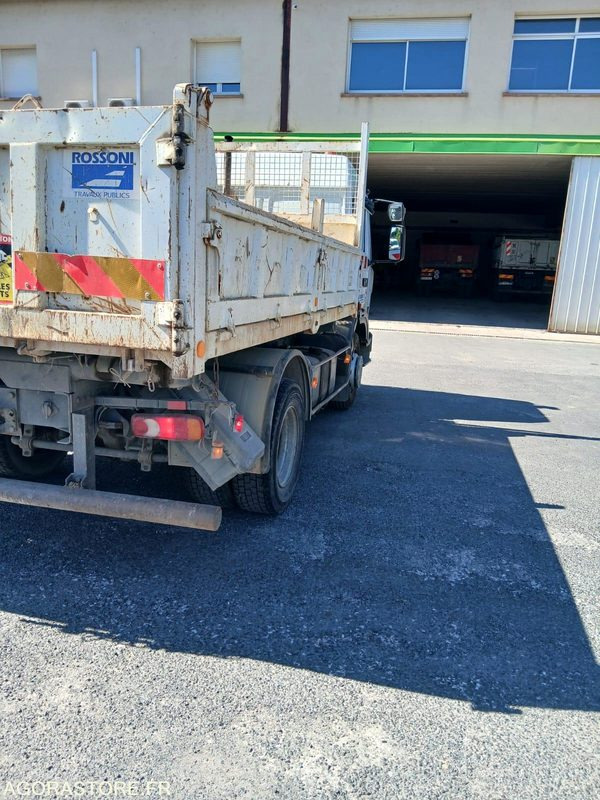 Camion Renault 150 - 2000 - 480392kms - Camión volquete: foto 2 Camion Renault 150 - 2000 - 480392kms - Camión volquete: foto 2