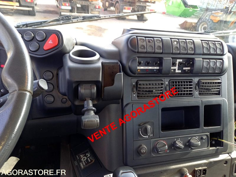 Camión Vends IVECO 4X2: foto 15 Camión Vends IVECO 4X2: foto 15