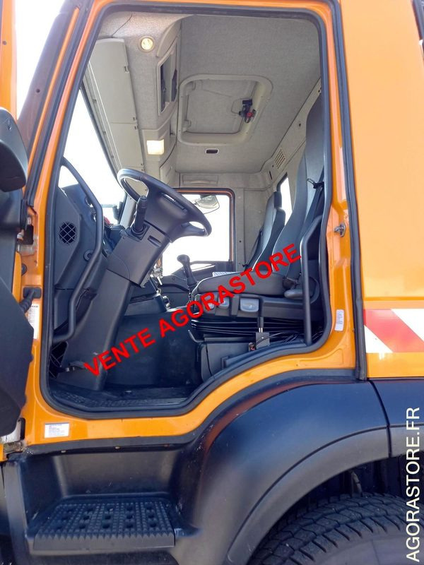 Camión Vends IVECO 4X2: foto 9 Camión Vends IVECO 4X2: foto 9