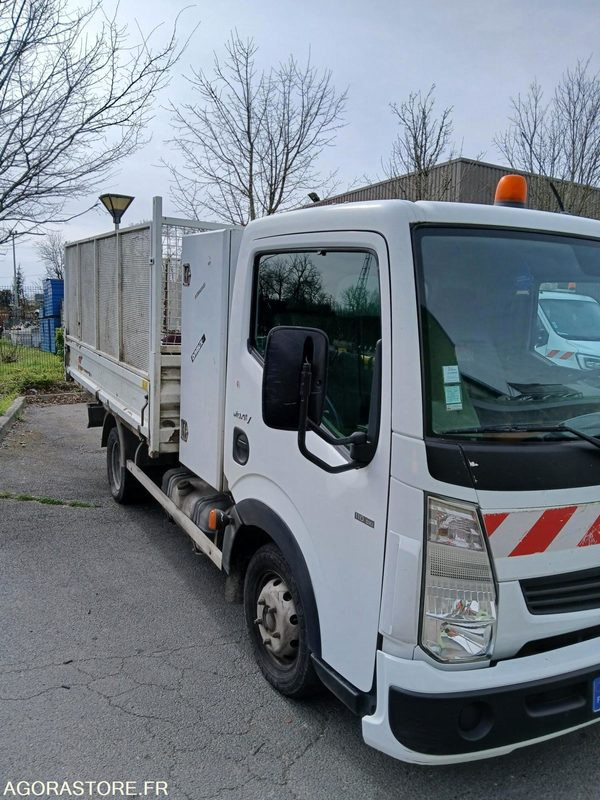 Camion benne RENAULT MAXITY - 310362 km - 2007 - Furgoneta basculante: foto 1 Camion benne RENAULT MAXITY - 310362 km - 2007 - Furgoneta basculante: foto 1