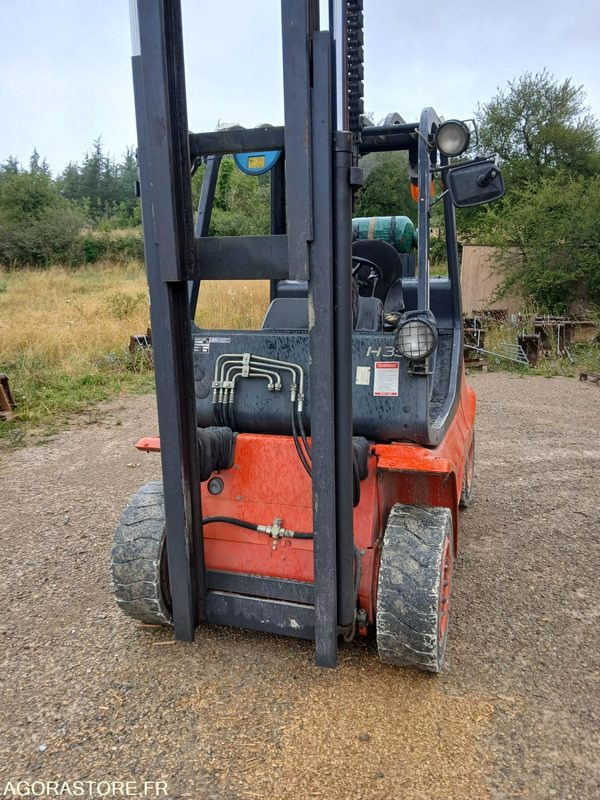 Chariot élévateur Fenwick Linde H35T 3.5T - Carretilla elevadora de gas: foto 4 Chariot élévateur Fenwick Linde H35T 3.5T - Carretilla elevadora de gas: foto 4