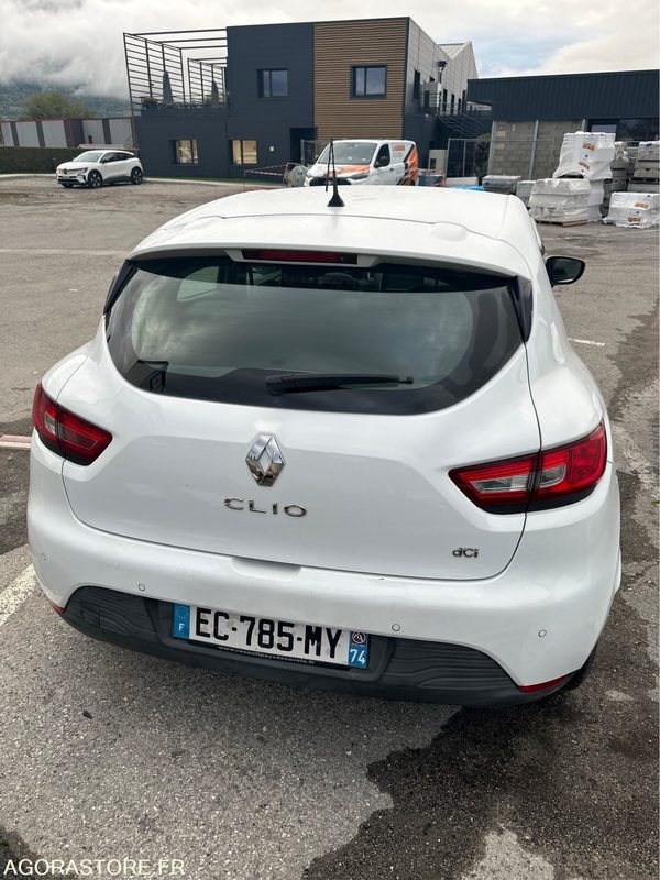 Clio 4 Société Air MédiaNav Ener - 2016 / 174160 KM (P0403661) - Coche: foto 2 Clio 4 Société Air MédiaNav Ener - 2016 / 174160 KM (P0403661) - Coche: foto 2