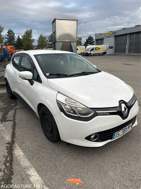 Clio 4 Société Air MédiaNav Ener - 2016 / 174160 KM (P0403661) - Coche: foto 4 Clio 4 Société Air MédiaNav Ener - 2016 / 174160 KM (P0403661) - Coche: foto 4