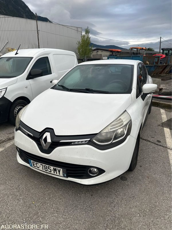 Clio 4 Société Air MédiaNav Ener - 2016 / 174160 KM (P0403661) - Coche: foto 1 Clio 4 Société Air MédiaNav Ener - 2016 / 174160 KM (P0403661) - Coche: foto 1