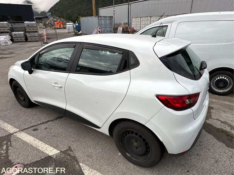 Clio 4 Société Air MédiaNav Ener - 2016 / 174160 KM (P0403661) - Coche: foto 3 Clio 4 Société Air MédiaNav Ener - 2016 / 174160 KM (P0403661) - Coche: foto 3