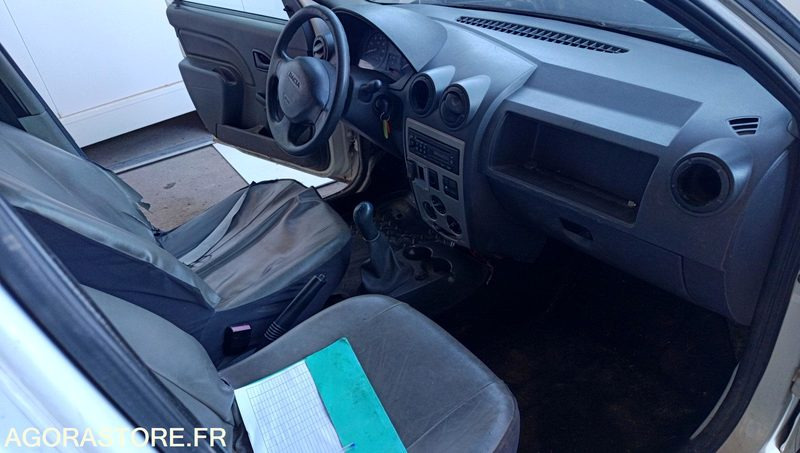 Dacia Logan - 2012 - 111131km - Pick-up: foto 5 Dacia Logan - 2012 - 111131km - Pick-up: foto 5