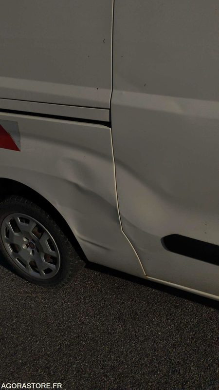 FIAT DOBLO CARGO MAXI - 2017 - 133644KM - EN008HN - Furgoneta pequeña: foto 4 FIAT DOBLO CARGO MAXI - 2017 - 133644KM - EN008HN - Furgoneta pequeña: foto 4