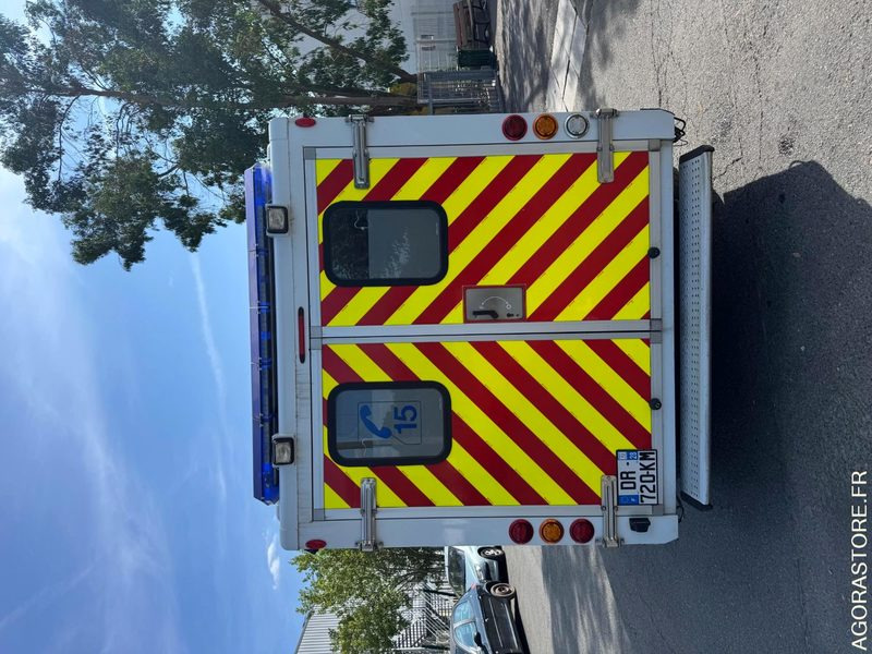 FIAT DUCATO SAMU / AMBULANCE - 2009 - 240 000 KM - Ambulancia: foto 4 FIAT DUCATO SAMU / AMBULANCE - 2009 - 240 000 KM - Ambulancia: foto 4