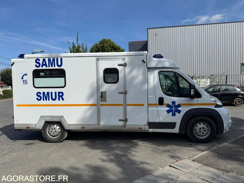 FIAT DUCATO SAMU / AMBULANCE - 2009 - 240 000 KM - Ambulancia: foto 2 FIAT DUCATO SAMU / AMBULANCE - 2009 - 240 000 KM - Ambulancia: foto 2