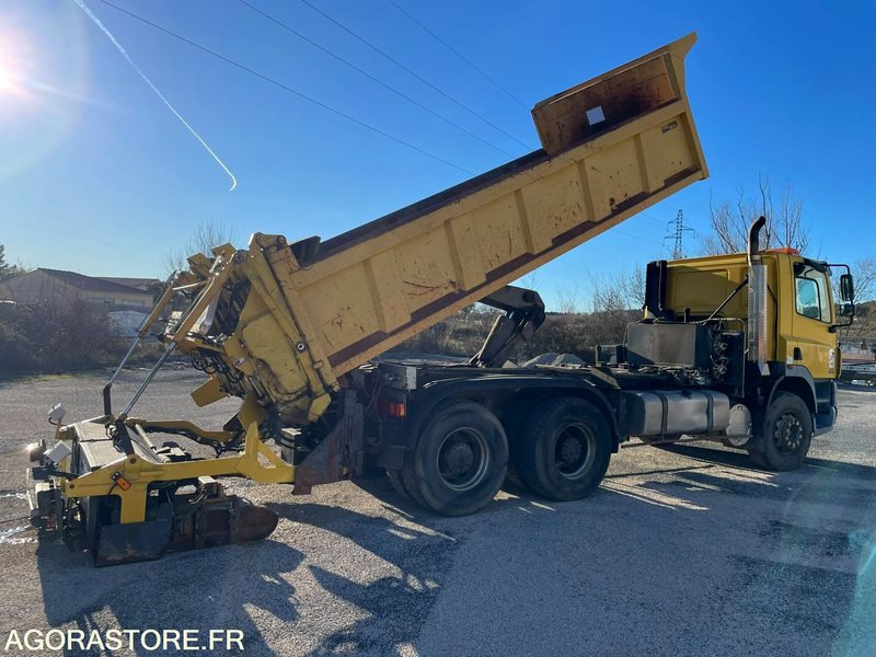 FINISSEUR D’INTERVENTION RAPIDE - DAF - FIR 3000 - 2003 / 335000 KM - Distribuidor de asfalto: foto 5 FINISSEUR D’INTERVENTION RAPIDE - DAF - FIR 3000 - 2003 / 335000 KM - Distribuidor de asfalto: foto 5