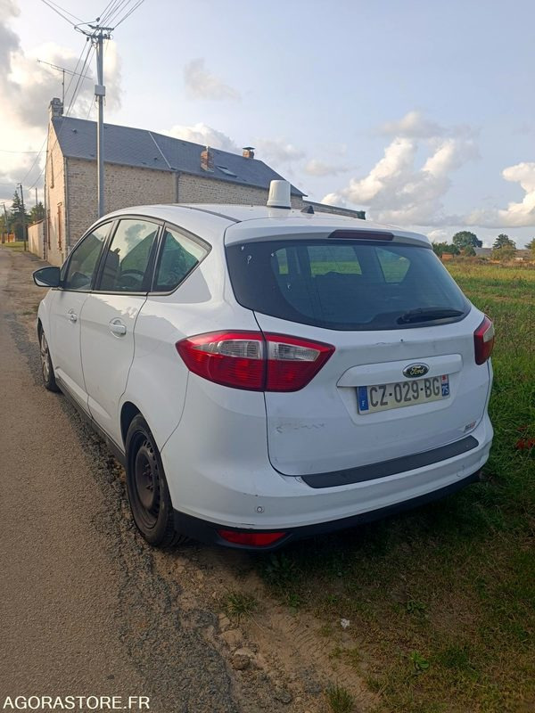 FORD CMAX 1.6 TDCI - 2013 - 105865KM - NON ROULANT - MOTEUR A REMPLACER - Hatchback: foto 3 FORD CMAX 1.6 TDCI - 2013 - 105865KM - NON ROULANT - MOTEUR A REMPLACER - Hatchback: foto 3