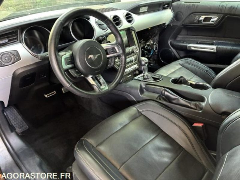 FORD MUSTANG FASTBACK 5.0 V8 - Coche: foto 5 FORD MUSTANG FASTBACK 5.0 V8 - Coche: foto 5