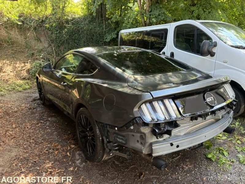 FORD MUSTANG FASTBACK 5.0 V8 - Coche: foto 3 FORD MUSTANG FASTBACK 5.0 V8 - Coche: foto 3