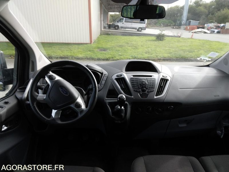 Minibús, Furgoneta de pasajeros FORD - TRANSIT - Non roulant - 2015 (202 500km): foto 9 Minibús, Furgoneta de pasajeros FORD - TRANSIT - Non roulant - 2015 (202 500km): foto 9