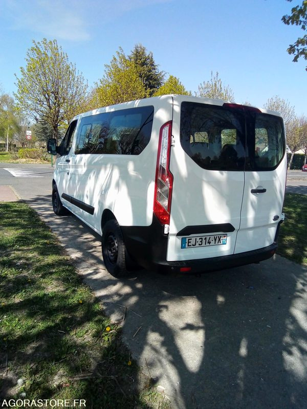 Ford custom kombi. 8 places 215960 - Coche: foto 3 Ford custom kombi. 8 places 215960 - Coche: foto 3