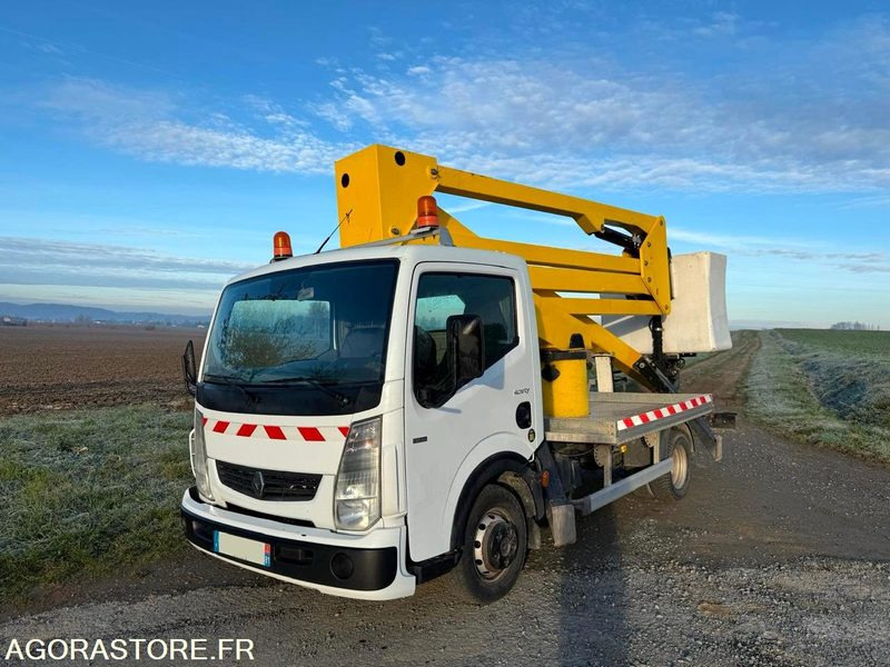 Camion nacelle Renault Maxity - 78029Km - 2011 - Furgoneta: foto 1 Camion nacelle Renault Maxity - 78029Km - 2011 - Furgoneta: foto 1
