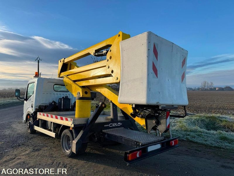 Camion nacelle Renault Maxity - 78029Km - 2011 - Furgoneta: foto 2 Camion nacelle Renault Maxity - 78029Km - 2011 - Furgoneta: foto 2