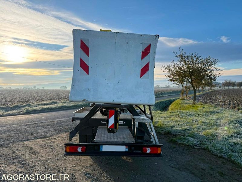 Camion nacelle Renault Maxity - 78029Km - 2011 - Furgoneta: foto 3 Camion nacelle Renault Maxity - 78029Km - 2011 - Furgoneta: foto 3