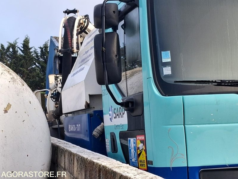 Hydrocureur Huwer/Renault 19T CP085NW (VENTE UNIQUEMENT EXPORT) - Limpieza de alcantarillado: foto 1 Hydrocureur Huwer/Renault 19T CP085NW (VENTE UNIQUEMENT EXPORT) - Limpieza de alcantarillado: foto 1