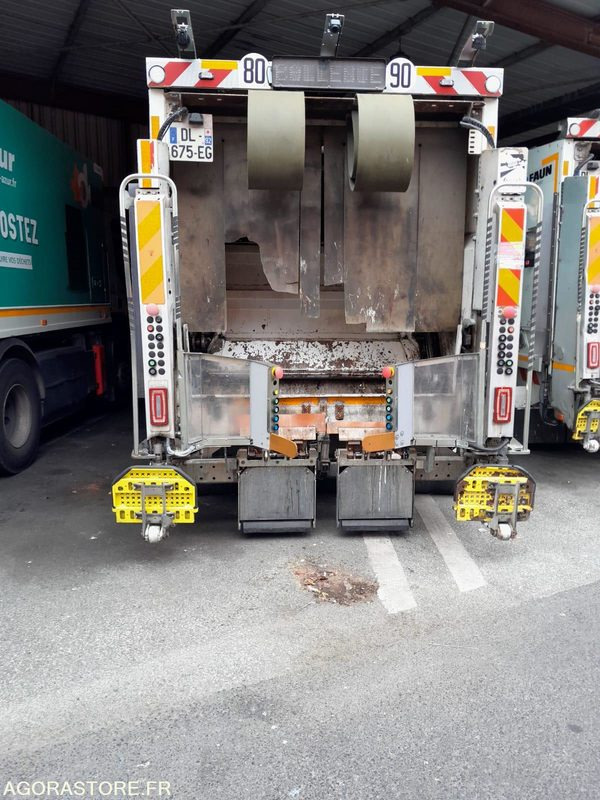 IVECO 26T/BOM - GNV - DL675EG - Camión de basura: foto 4 IVECO 26T/BOM - GNV - DL675EG - Camión de basura: foto 4