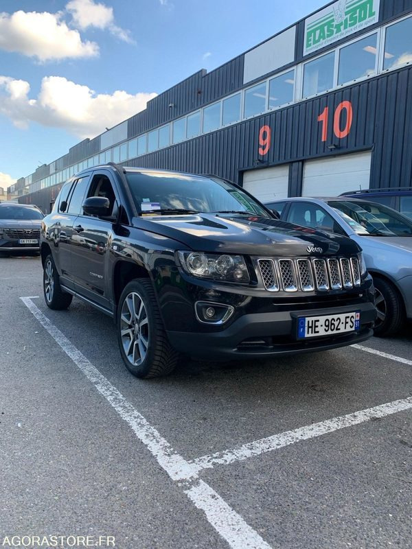JEEP COMPASS LIMITED 2014 102852KM - SUV/ Todoterreno: foto 2 JEEP COMPASS LIMITED 2014 102852KM - SUV/ Todoterreno: foto 2