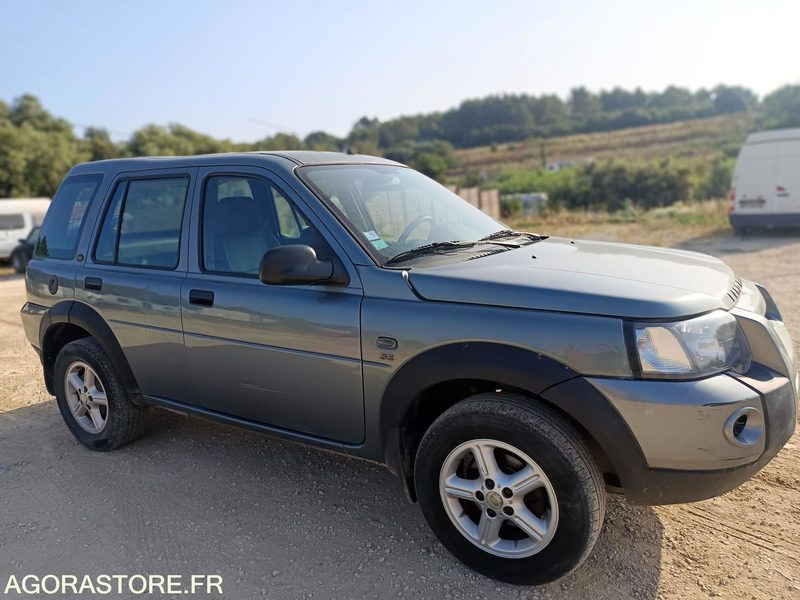 LAND ROVER FREELANDER - 2004 - 221800KMS - SUV/ Todoterreno: foto 2 LAND ROVER FREELANDER - 2004 - 221800KMS - SUV/ Todoterreno: foto 2
