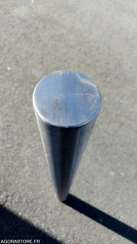 LOT DE 58 - POTEAUX DE PROTECTION EN INOX 316 - DIAMETRE 76MM - Equipo de construcción: foto 2 LOT DE 58 - POTEAUX DE PROTECTION EN INOX 316 - DIAMETRE 76MM - Equipo de construcción: foto 2